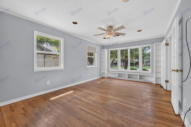 Building Photo - 3550 Ainsworth Dr