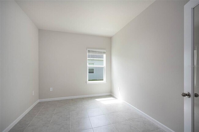 Building Photo - 16873 Castoro Dr