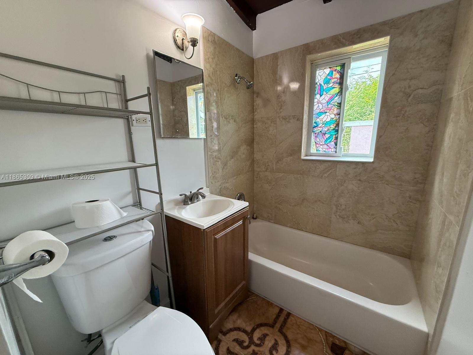 Building Photo - 381 NW 16th St