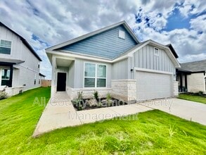 Building Photo - 4153 Bermuda Ln