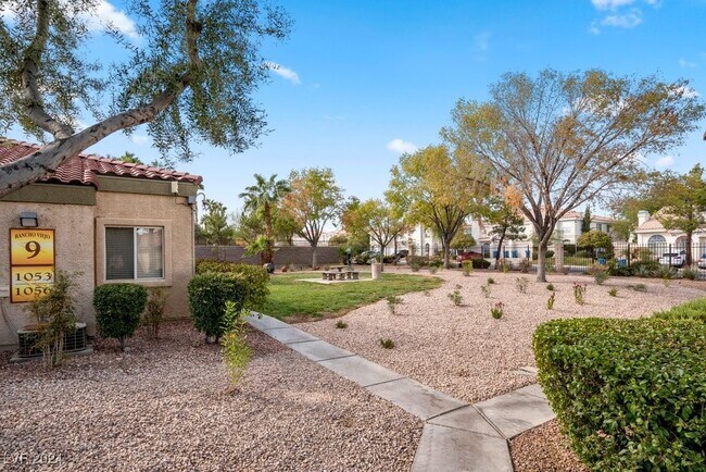 Building Photo - 7885 W Flamingo Rd