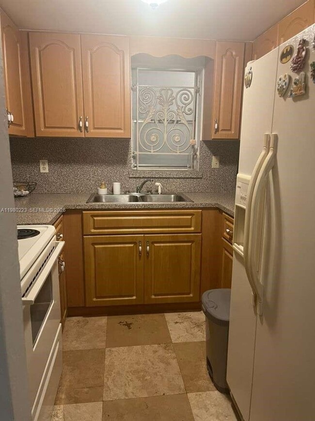 Building Photo - 1701 Washington St