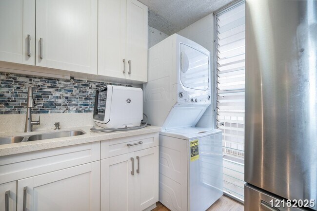 Building Photo - 1 Bed 1 Bath 1 Parking IN MILILANI