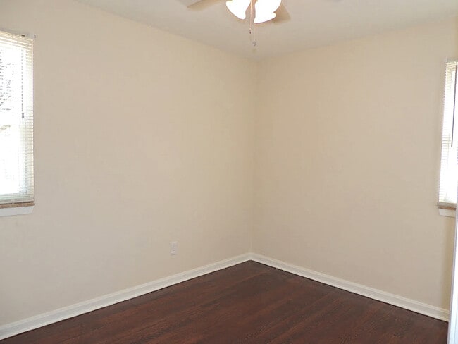 Building Photo - 4 Bed - 1.5 Bath Cape Cod for Rent in Eucl...