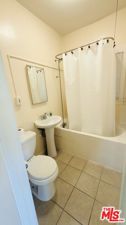 Building Photo - 1510 E Broadway