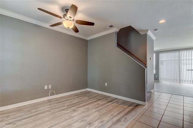 Building Photo - 10003 Bradwell Pl