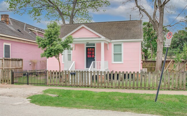 Building Photo - 2119 Kane St