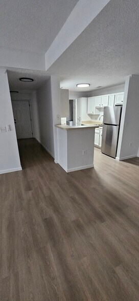 Building Photo - 50 Pebble Beach Cv