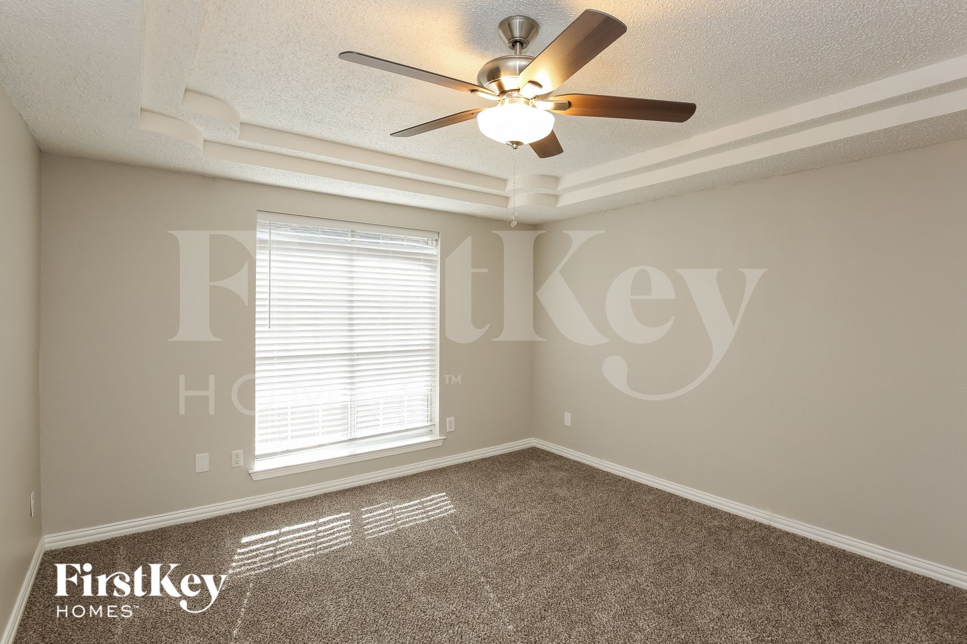 Building Photo - 805 Shadybrook Ln