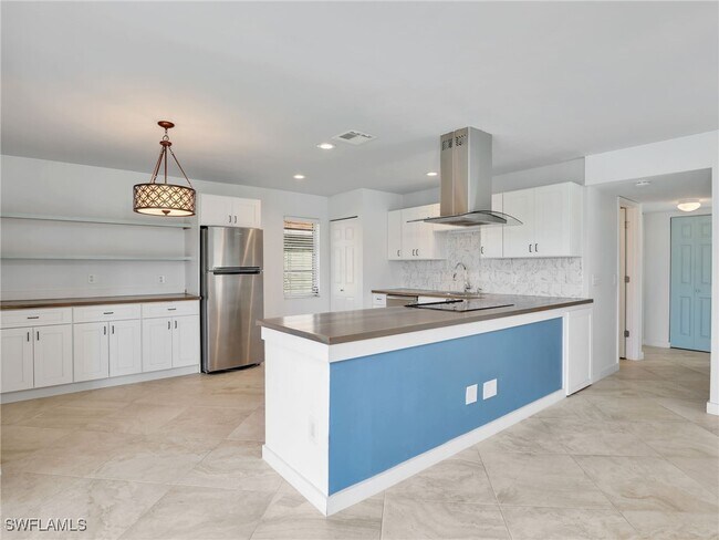 Building Photo - 1400 Pompei Ln