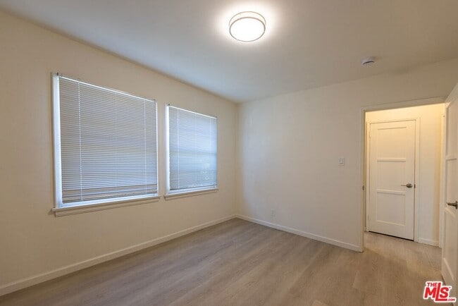 Building Photo - 1940 S Robertson Blvd