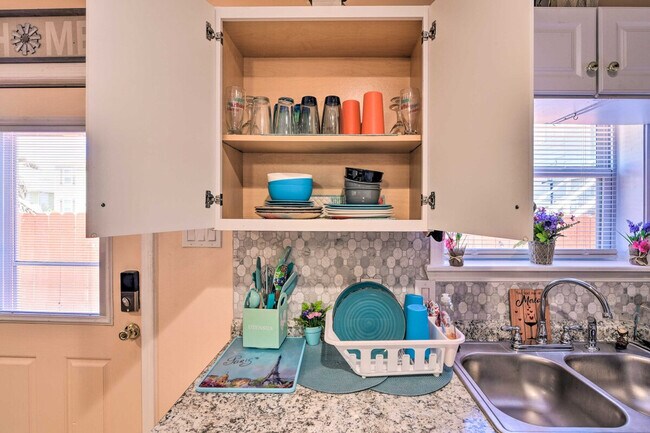 Building Photo - 1319 40th St