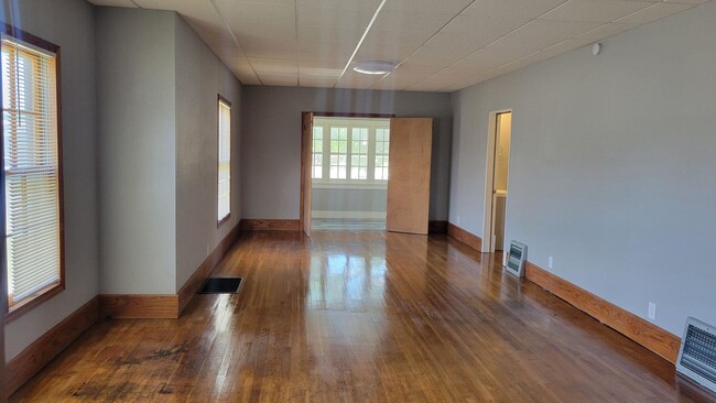 Building Photo - COMING SOON!!!!  Gorgeous! Newly Remodeled...