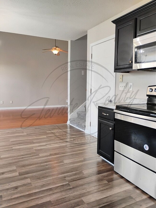 Building Photo - ON SPECIAL! THIS PROPERTY HAS A 1/2 OFF TH...