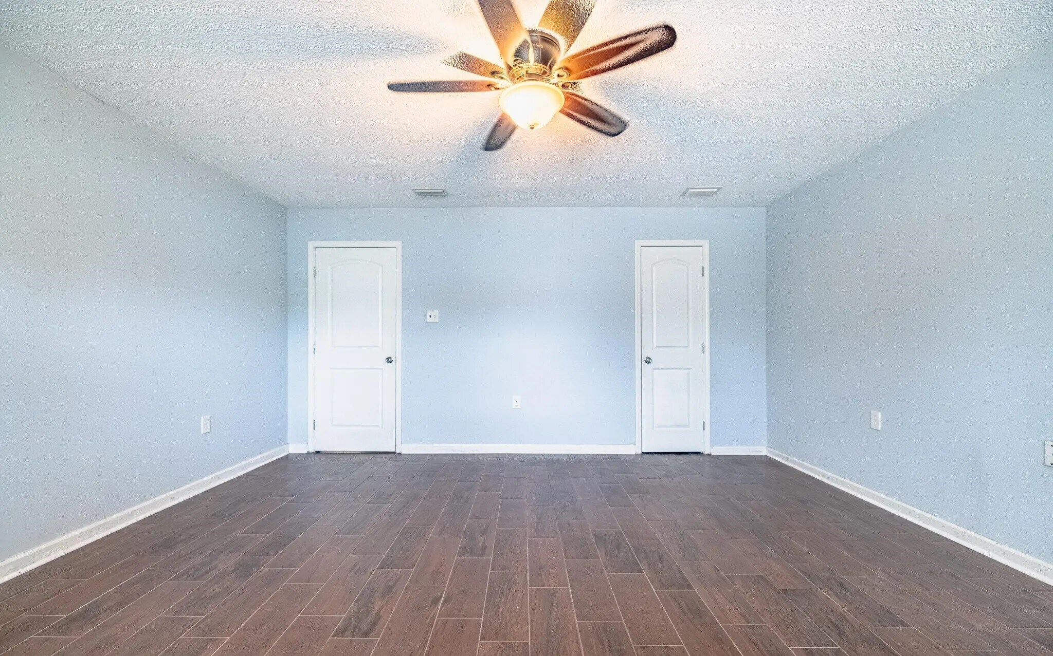 Building Photo - 403 E Gulf Blvd