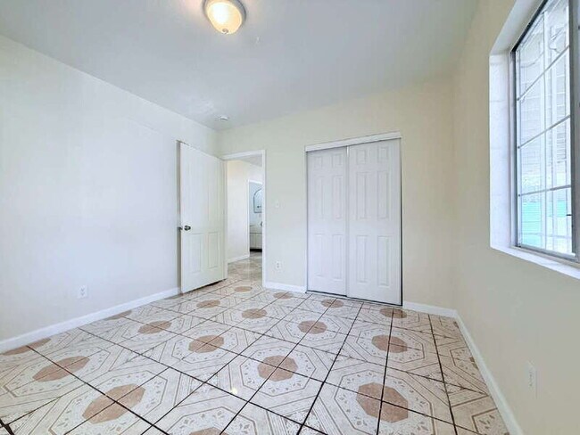 Building Photo - 8462 Zamora Ave