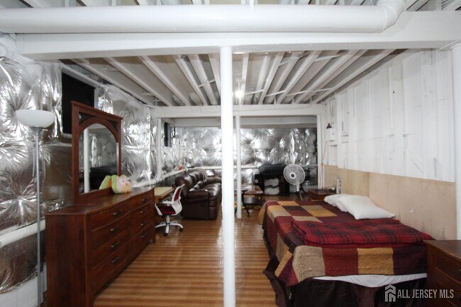 Building Photo - 404 Morning Glory Dr
