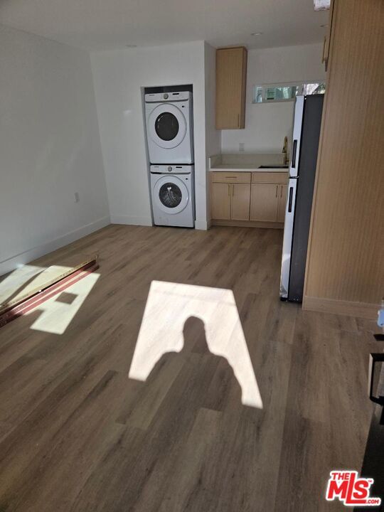 Building Photo - 11912 Elkwood St