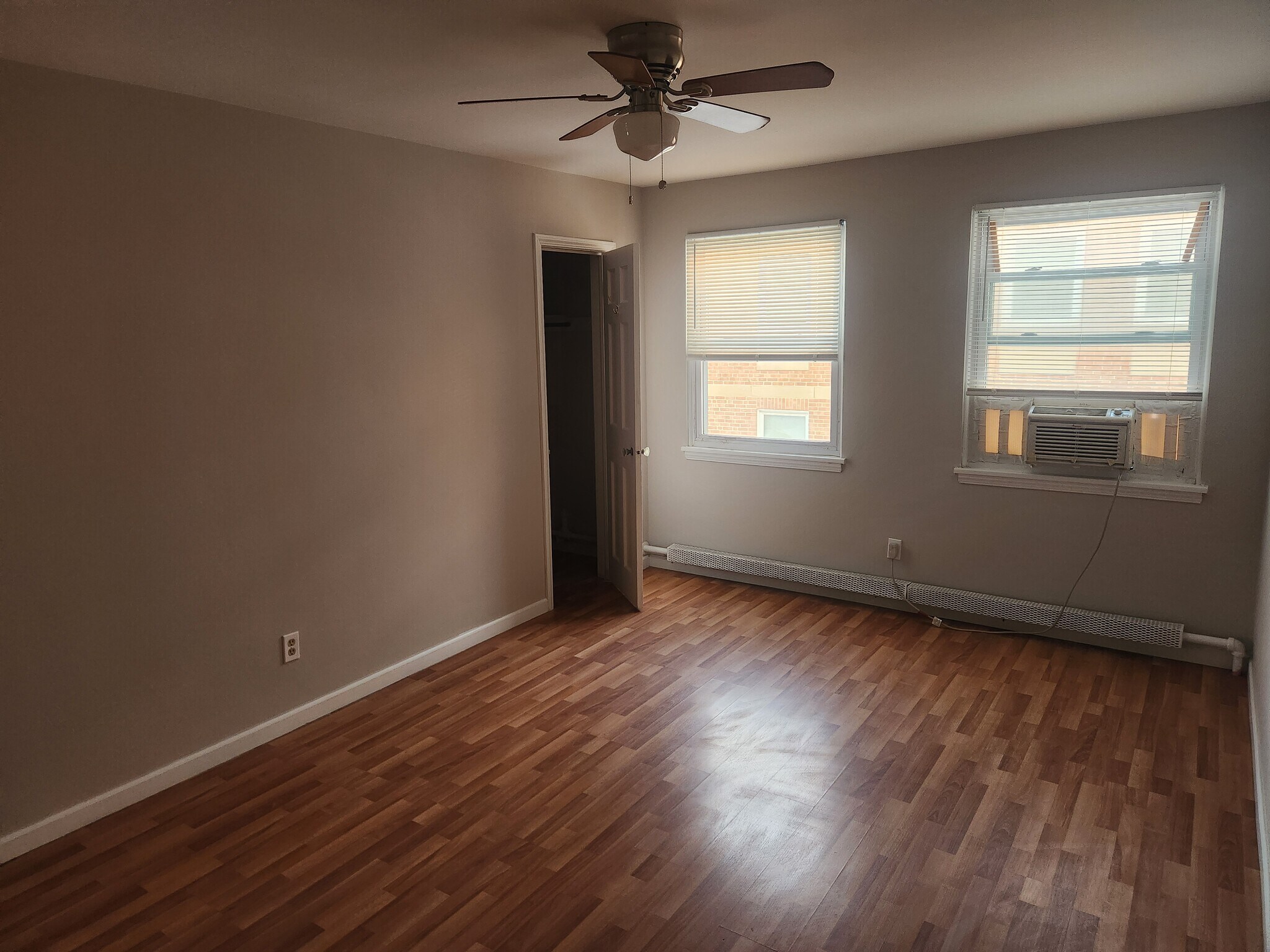 Building Photo - 13797 Cedar Rd