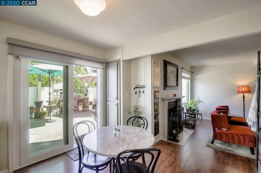 Building Photo - 34 Mozden Ln