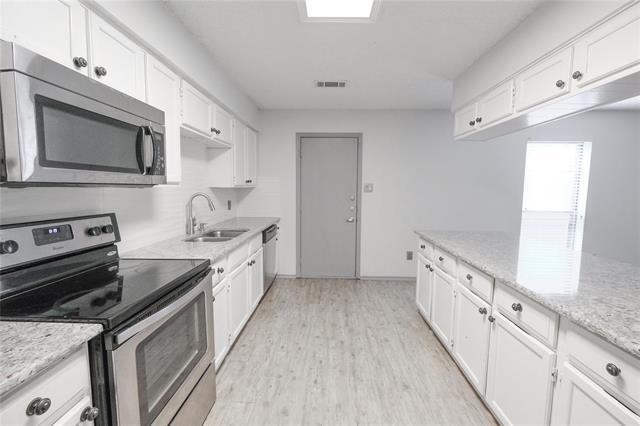 Building Photo - 3636 Dexter Ave