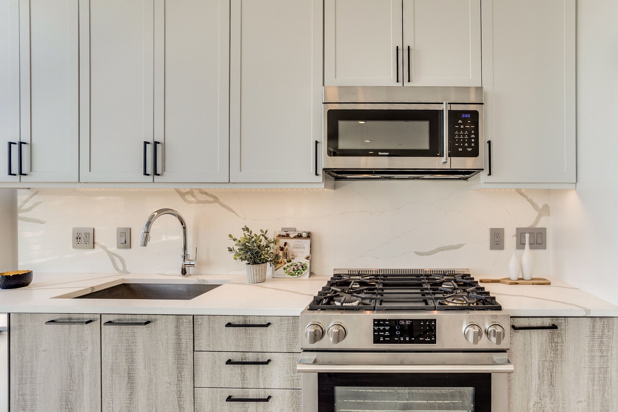 Building Photo - 1716 14th St NW