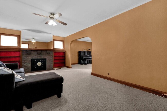 Building Photo - 109 S Westgate Ave