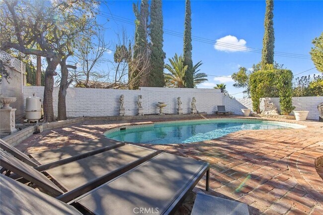 Building Photo - 22444 Venido Rd