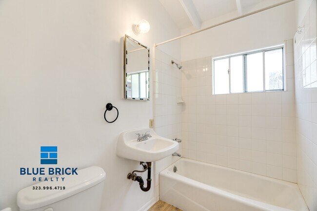 Building Photo - 7910 Willis Ave