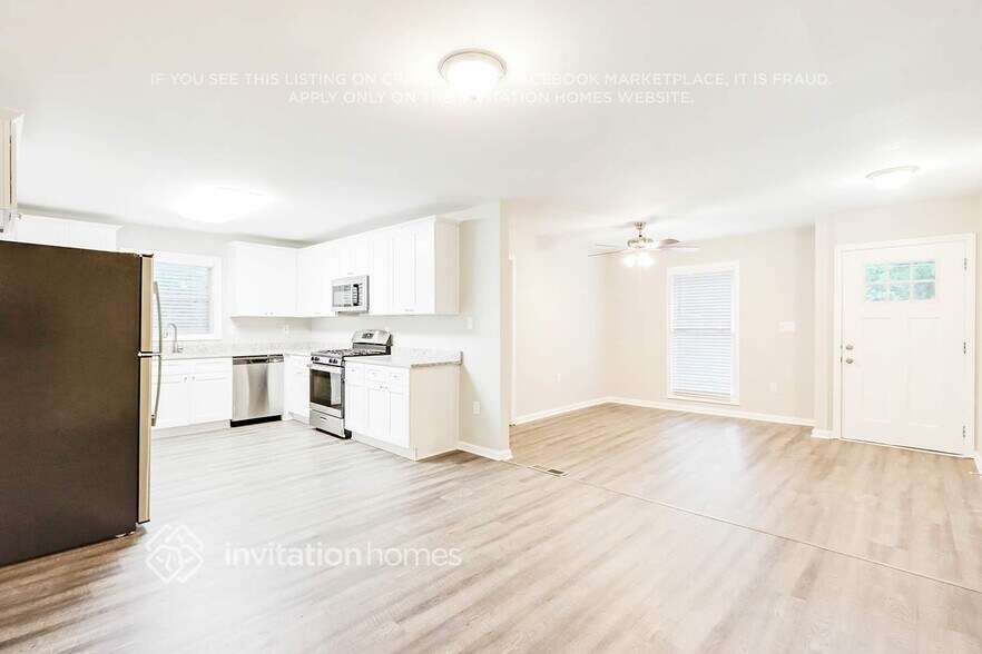 Building Photo - 3677 Glen Mora Dr