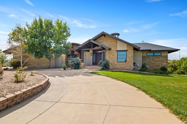 Building Photo - Expansive Home in Secluded Neighborhood in Northern Colorado!