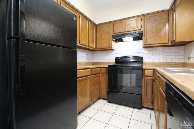 Building Photo - 10150 Vixen Pl