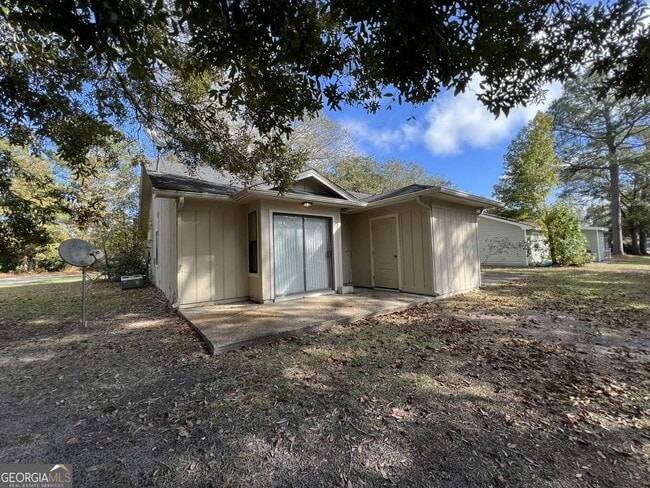 Building Photo - 155 E Lakemont Dr