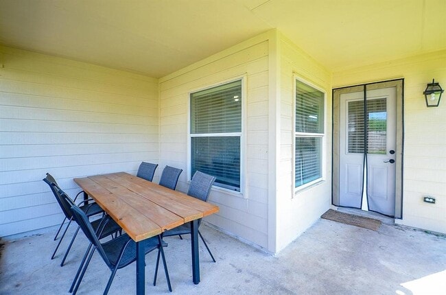Building Photo - 18235 Bonham Oaks Ct