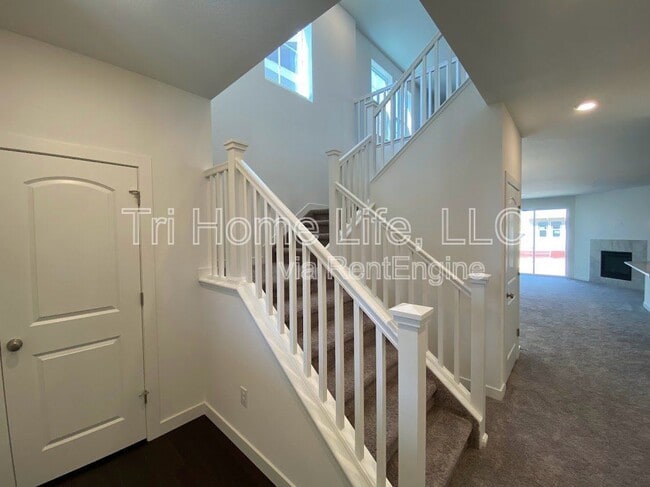 Building Photo - 6325 Stablecross Trl