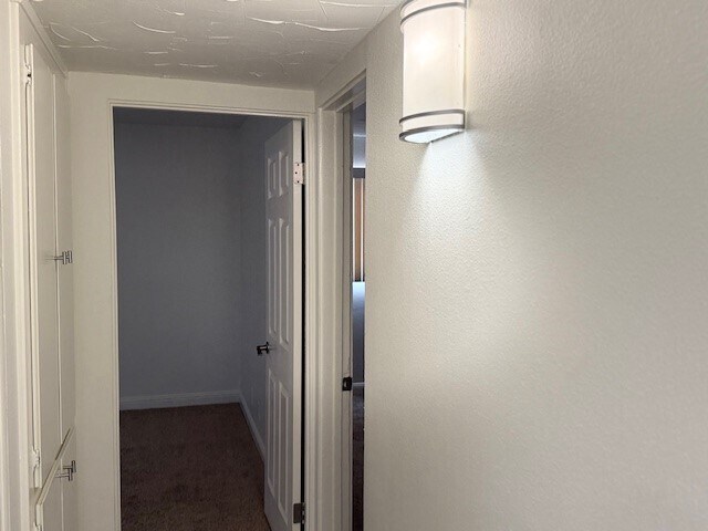 Building Photo - 45421 Sunset Ln