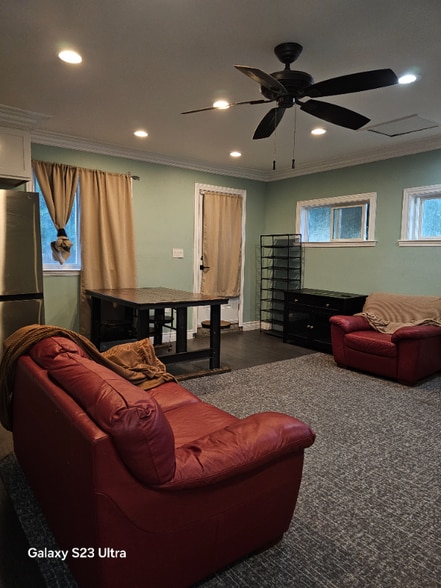 Primary Photo - 3800 Hillsdale Dr