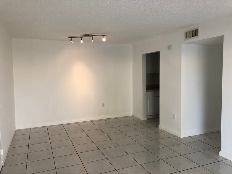 Building Photo - 7407 SW 152nd Ave