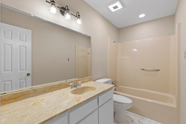 Building Photo - Charming Newly Remodeled Rental Home in a Quiet Neighborhood