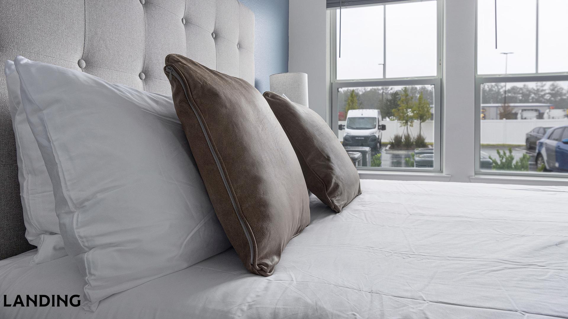 Building Photo - 12525 Tibbets Ln