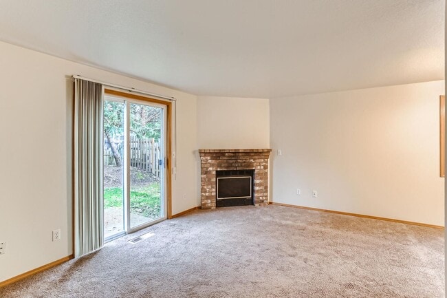 Building Photo - 15459 SW Donna Ct