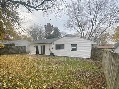 Building Photo - 1234 Hemlock Dr