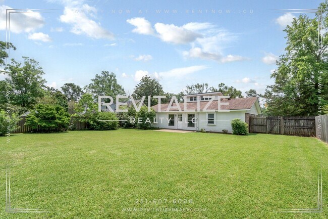Building Photo - 6208 Cottage Hill Rd