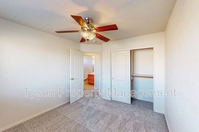 Building Photo - 1375 Peppoli Loop SE