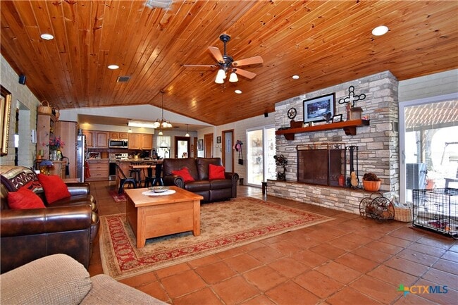 Building Photo - 4513 Center Point Rd