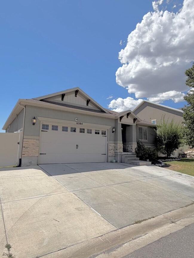 Building Photo - 6584 S Azimuth Ct