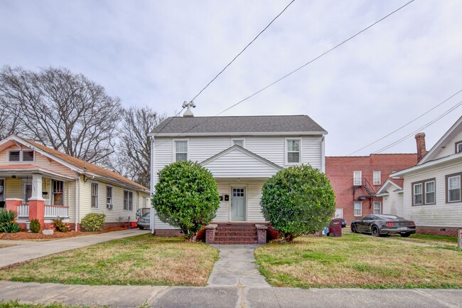 Building Photo - 1135 Jackson Ave