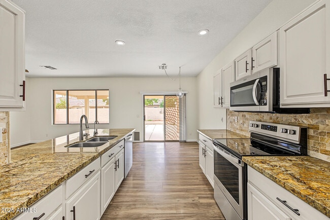 Building Photo - 6960 S Windstream Dr