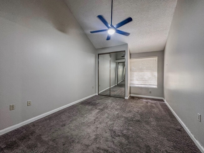 Building Photo - 3662 SW Sunset Trace Cir
