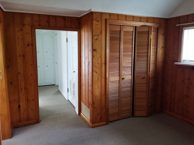 Building Photo - 1481 Chicago Creek Rd